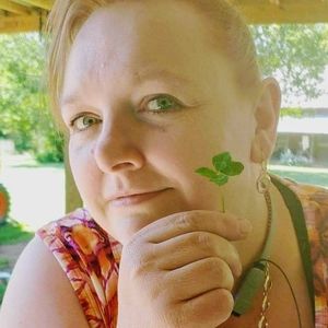 Meet your Posher, Carrie